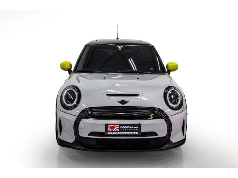 MINI Cooper SE Elétrico 2023 184cv em Santos – 12mil km Automático
