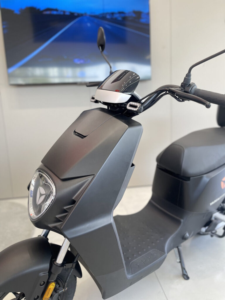 Yadea DT3
