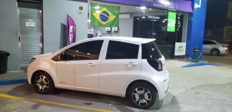 Jac E-js1