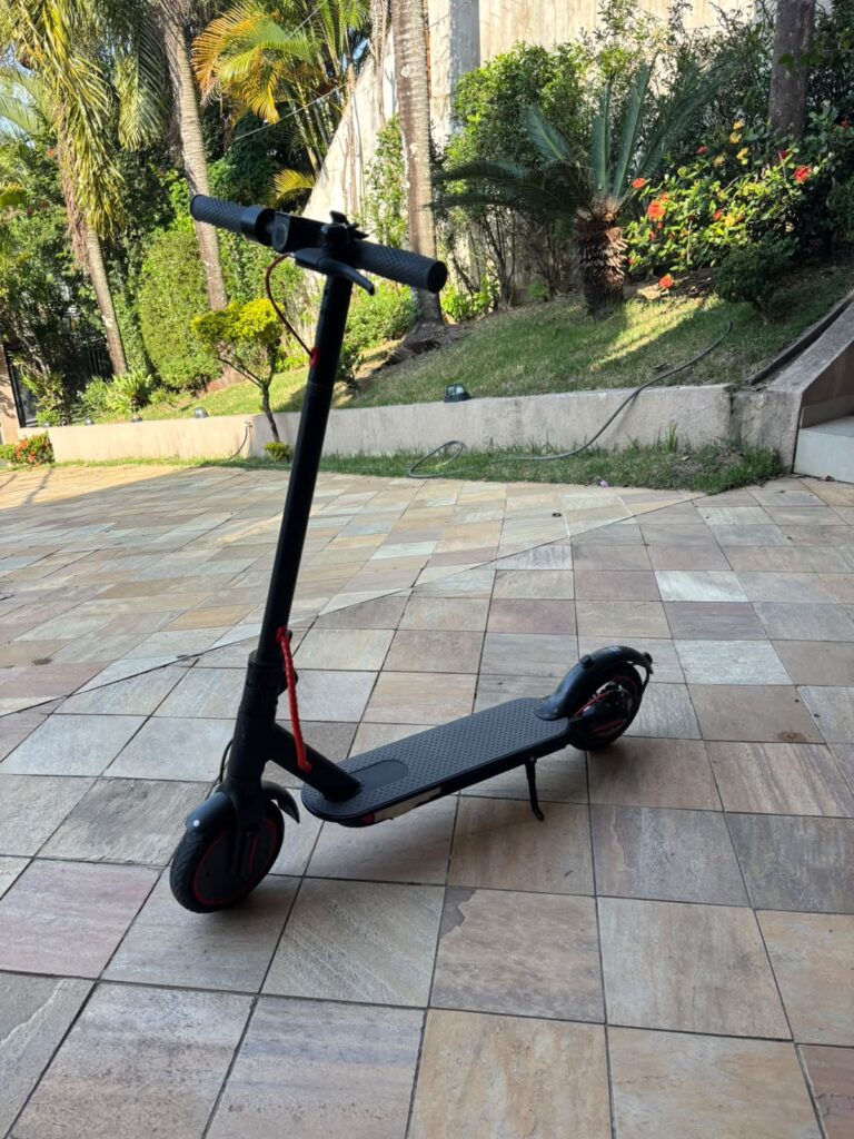 Patinete da xiaomi semi novo , ano 2025 poucas horas de uso