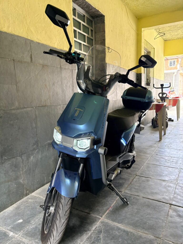 Moto elétrica Clock