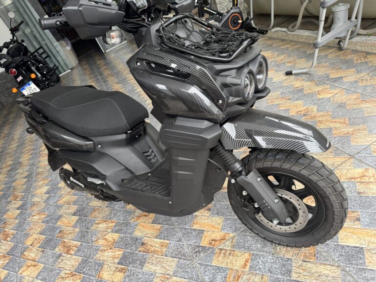 Scooter elétrica Tank G11