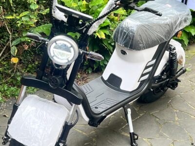 Scooter Elétrica X13 PRO BRANCA NOVA/2026