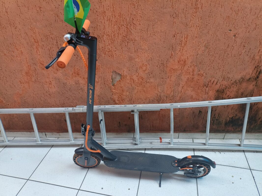 Patinete elétrico Bonin 350w (20 km/h)