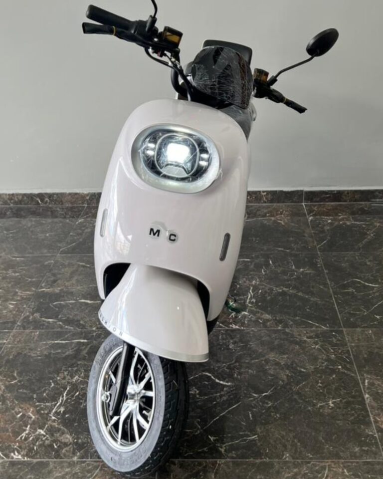 SCOOTER ELÉTRICA MIA - 1000W