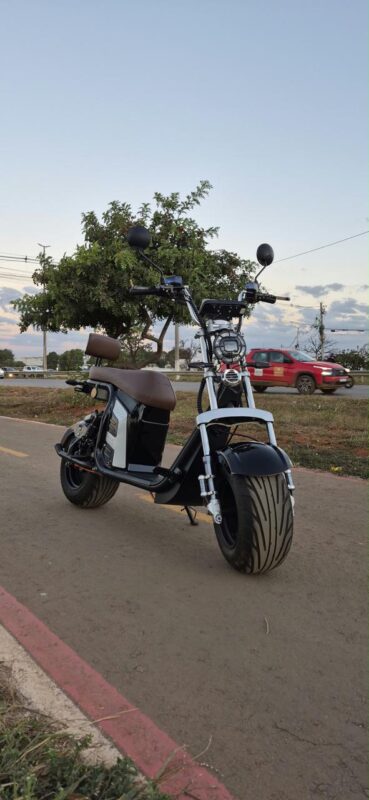 Scooter Elétrica iRun R13 1000W + 2 capacetes - TUDO NOVO!